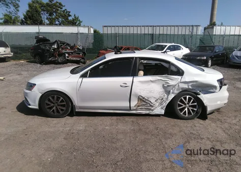 2017 Volkswagen Jetta 1.4T Se из США, поврежденный, VIN 3VWDB7AJ4HM241805